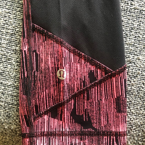 Lulu lemon cropped leggings - Picture 2 of 3